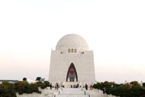 Top 10 Best Places To Visit In Karachi With Family