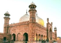 Top 10 best places to visit in Lahore with family